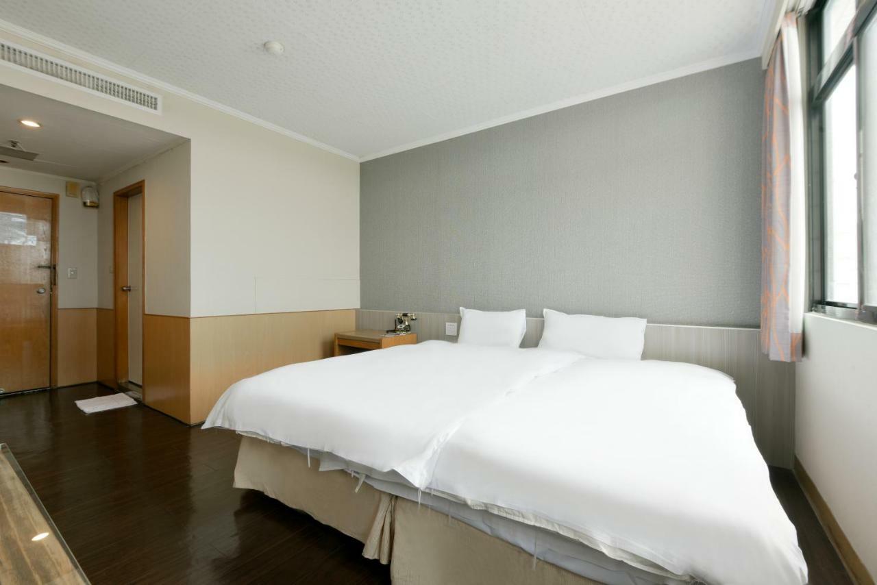 Back Home Hotel Цзяи Экстерьер фото